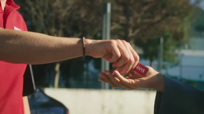 Avis Key handover