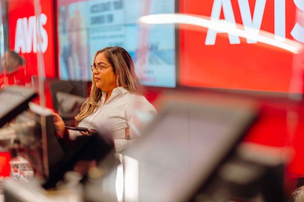 Avis employee